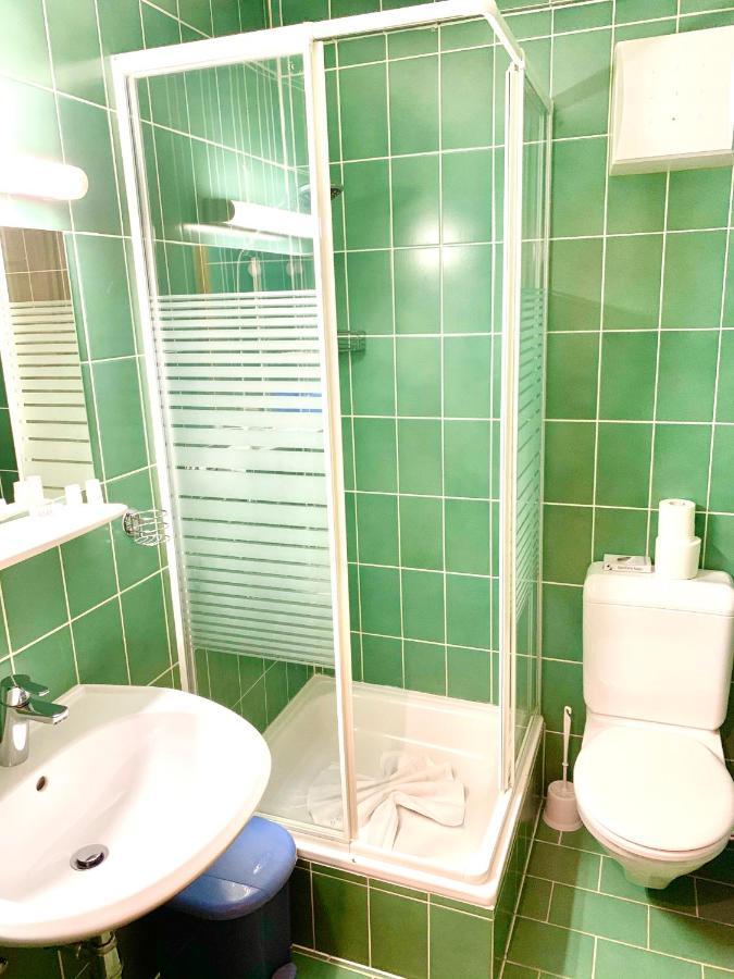 Gutshof Zum Schluxen Apartamento Pinswang Exterior foto